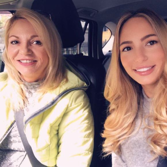 Meet your Posher, Kassandra - Picture 1 of 1